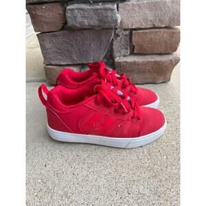 Heely’s red youth sneakers shoes with wheels size 3